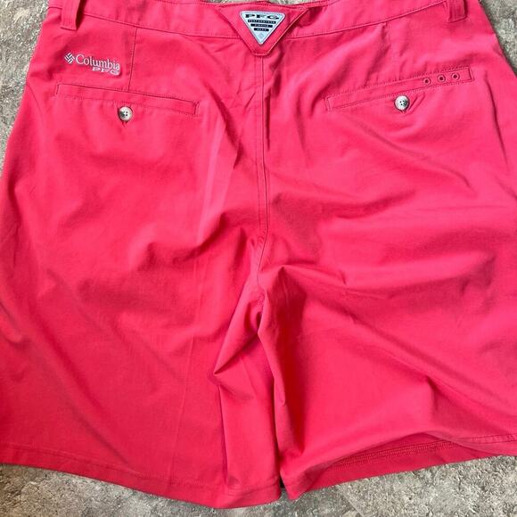 Columbia men's PFG size  38 w x 10 L Professional Fishing Gear - Picture 5 of 12